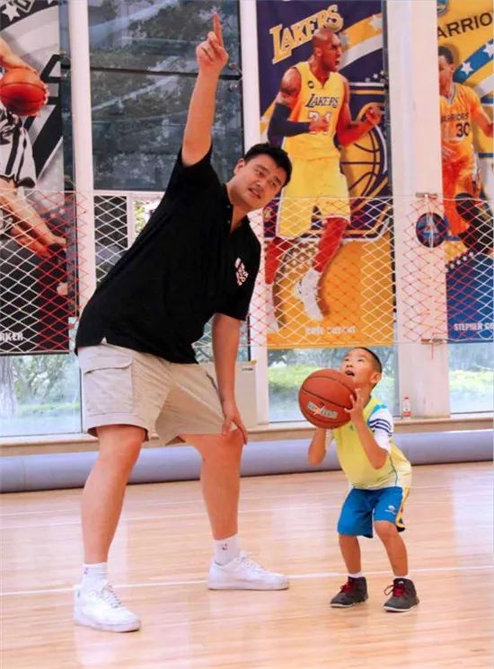 与更多年轻 与更多年轻