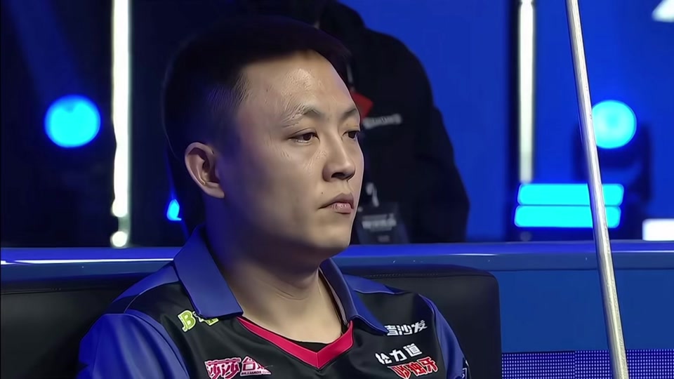 竞争激烈的 竞争激烈的