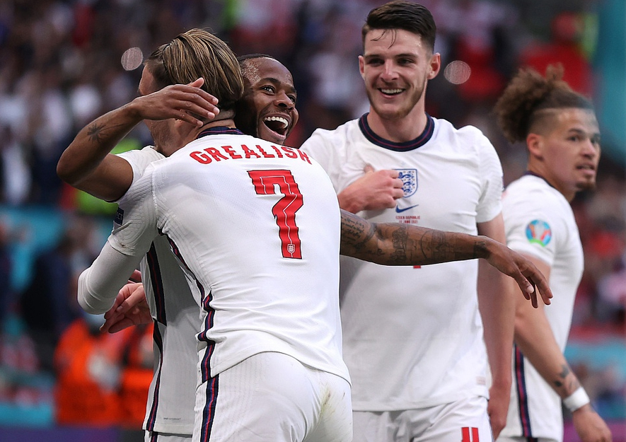 稍有迟疑便 稍有迟疑便