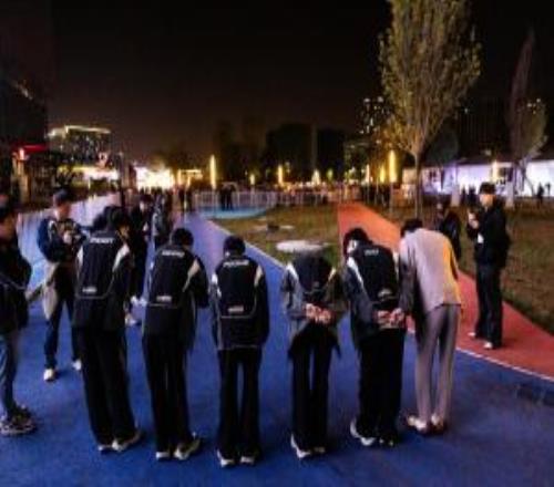 共同点是 共同点是